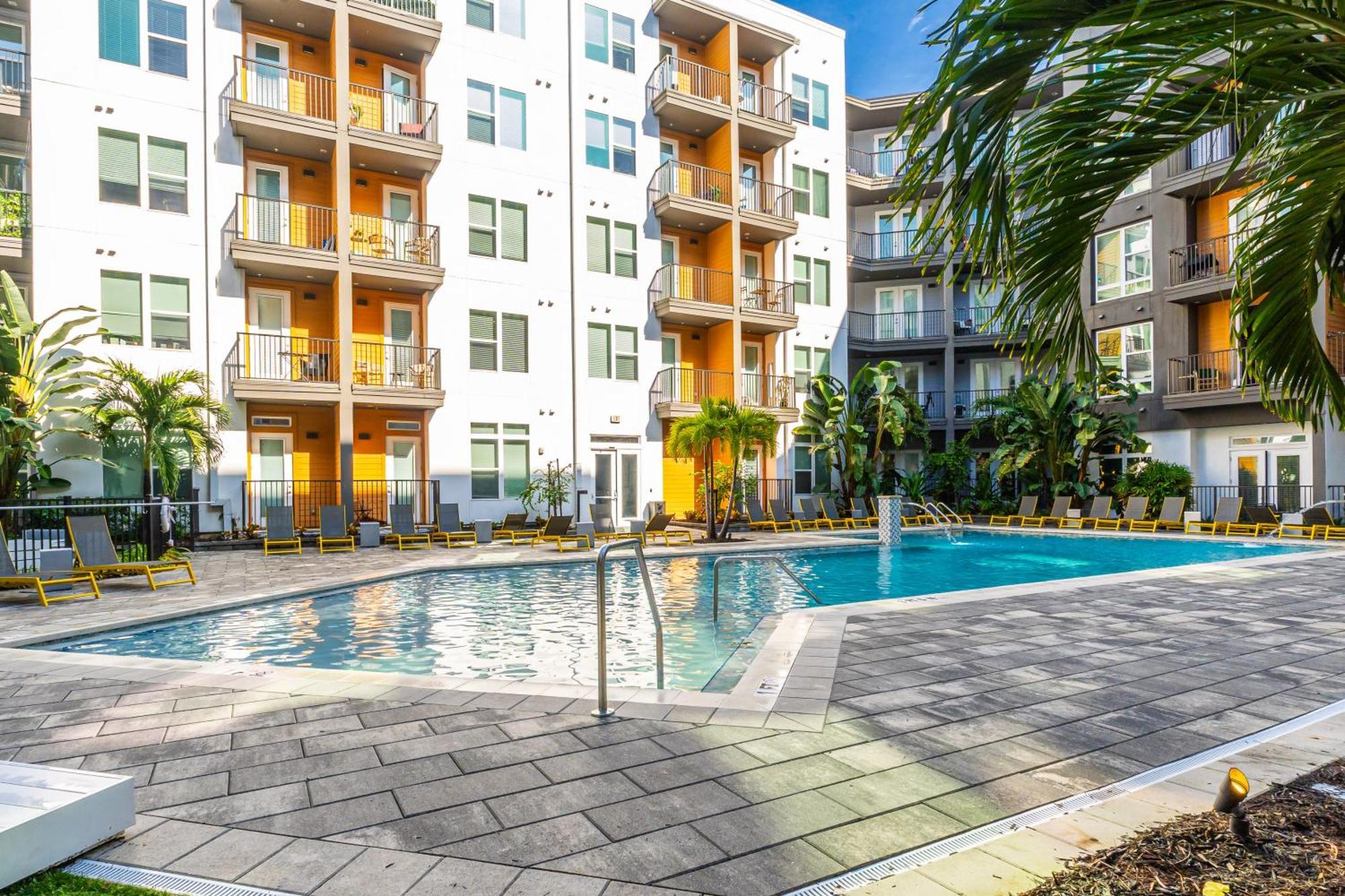 Tropicana Field 1 Bed In Downtown St Pete With Free Parking St. Petersburg Exterior photo